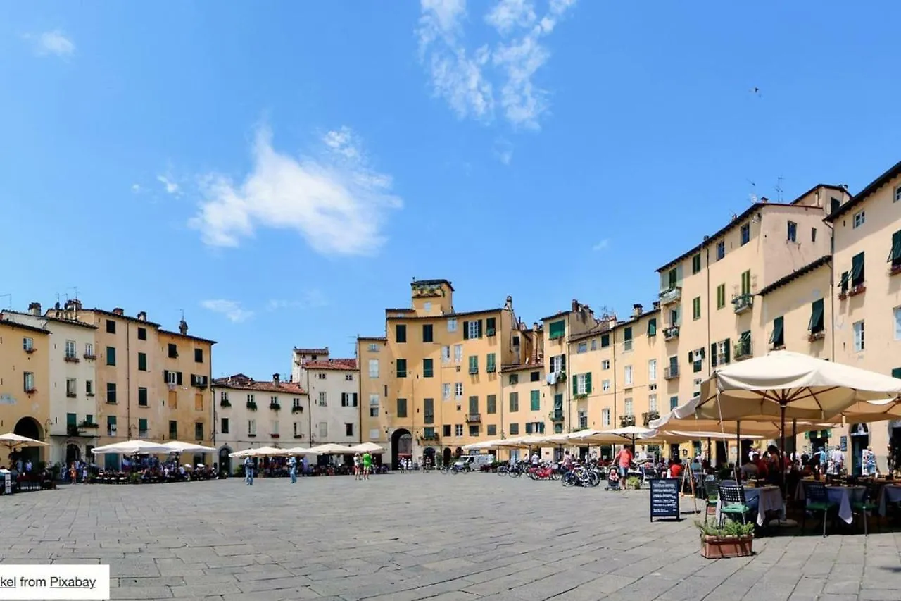 Anfiteatro House Romantica Lucca